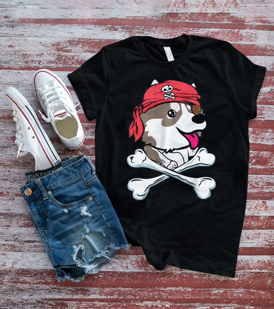 Husky Pirate Halloween Dog Crossbones Hat T-Shirt