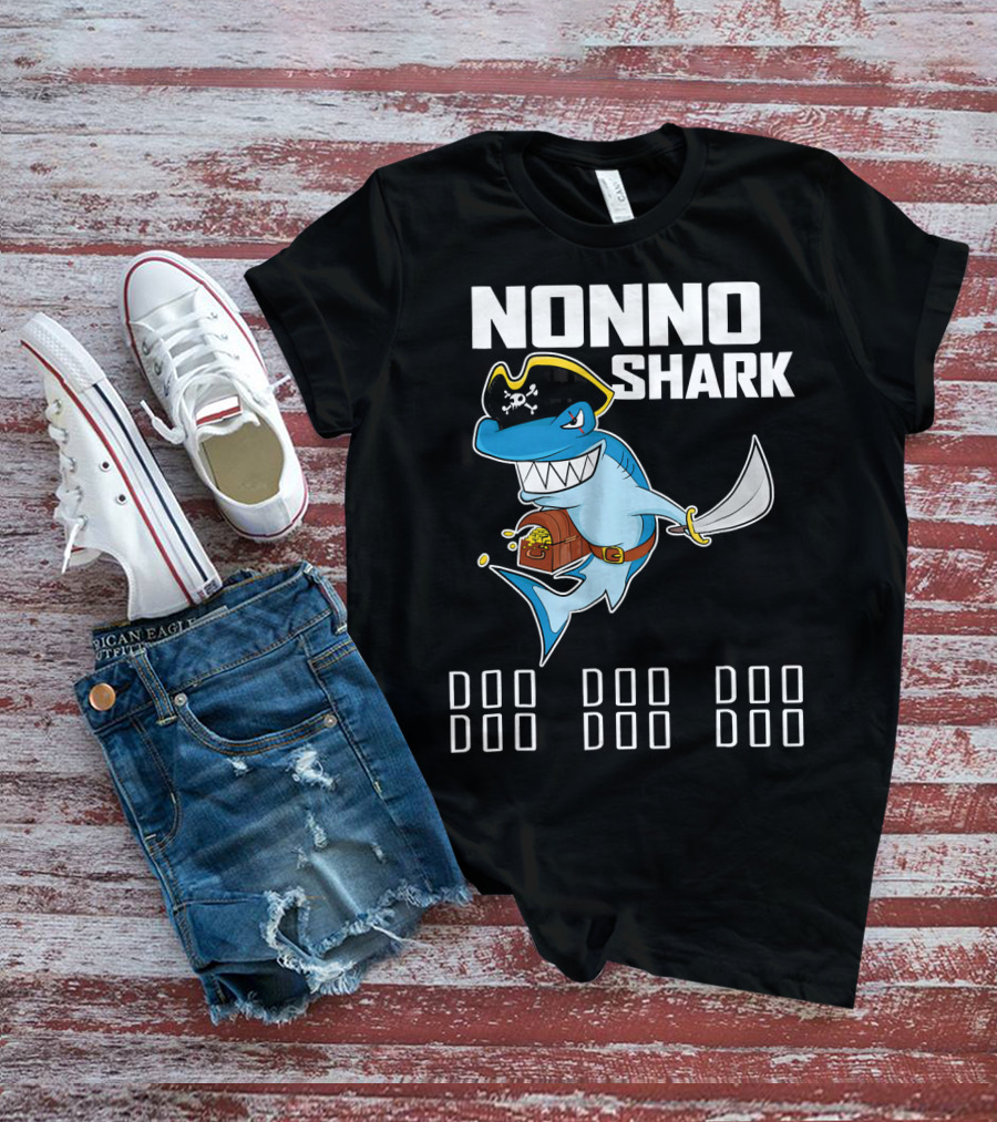 Nonno Shark Doo Doo Doo Pirate Grandpa T-Shirt