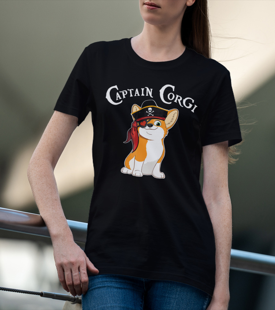 Captain Corgi Pirate Dog With Eyepatch And Skull Hat T-Shirt