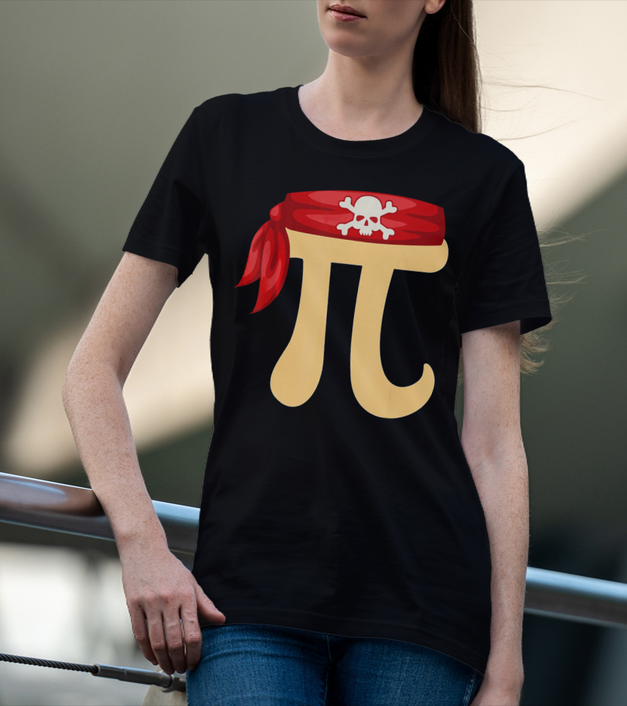 Pirate Pi Skull Crossbones Halloween Costume Math Pie T-Shirt