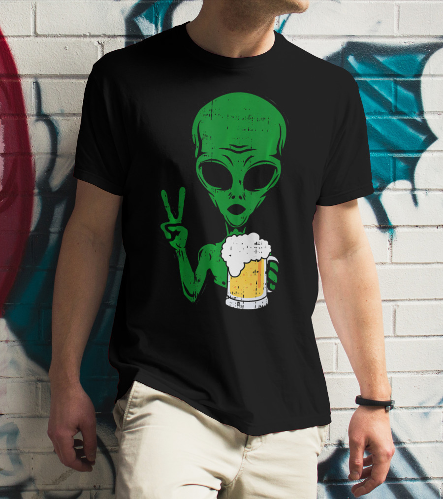 Area 51 Alien Peace Sign Drinking Beer T-Shirt