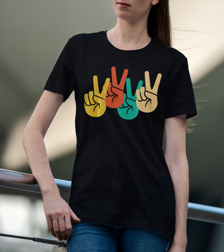 Retro Vintage Peace Love 60s 70s Colorful Peace Sign Hands T-Shirt
