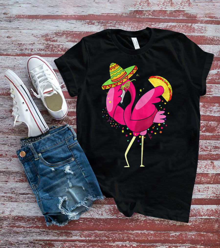 Funny Flamingo Dabbing With Taco Sombrero Cinco De Mayo T-Shirt