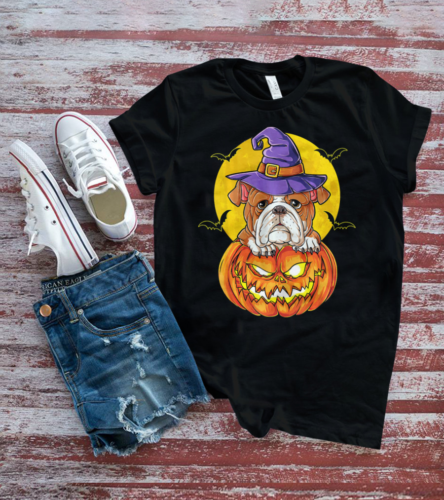 English Bulldog Halloween Witch Pumpkin Moon T-Shirt