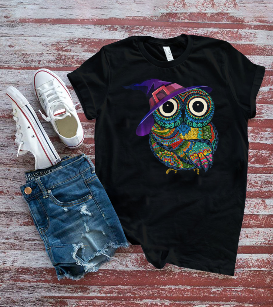 Colorful Owl With Witch Hat In Halloween Costume Fun T-Shirt