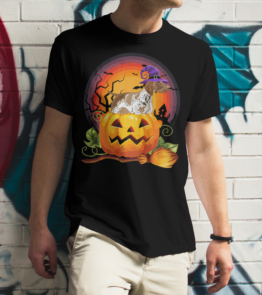 German Shorthaired Pointer Halloween Pumpkin Witch Hat Broomstick T-Shirt