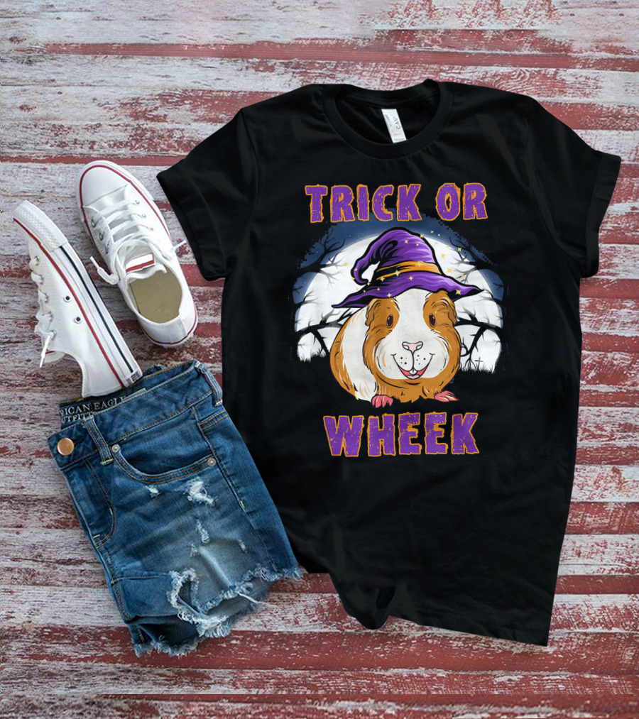 Trick Or Wheek Halloween Guinea Pig With Witch Hat And Moon Background T-Shirt
