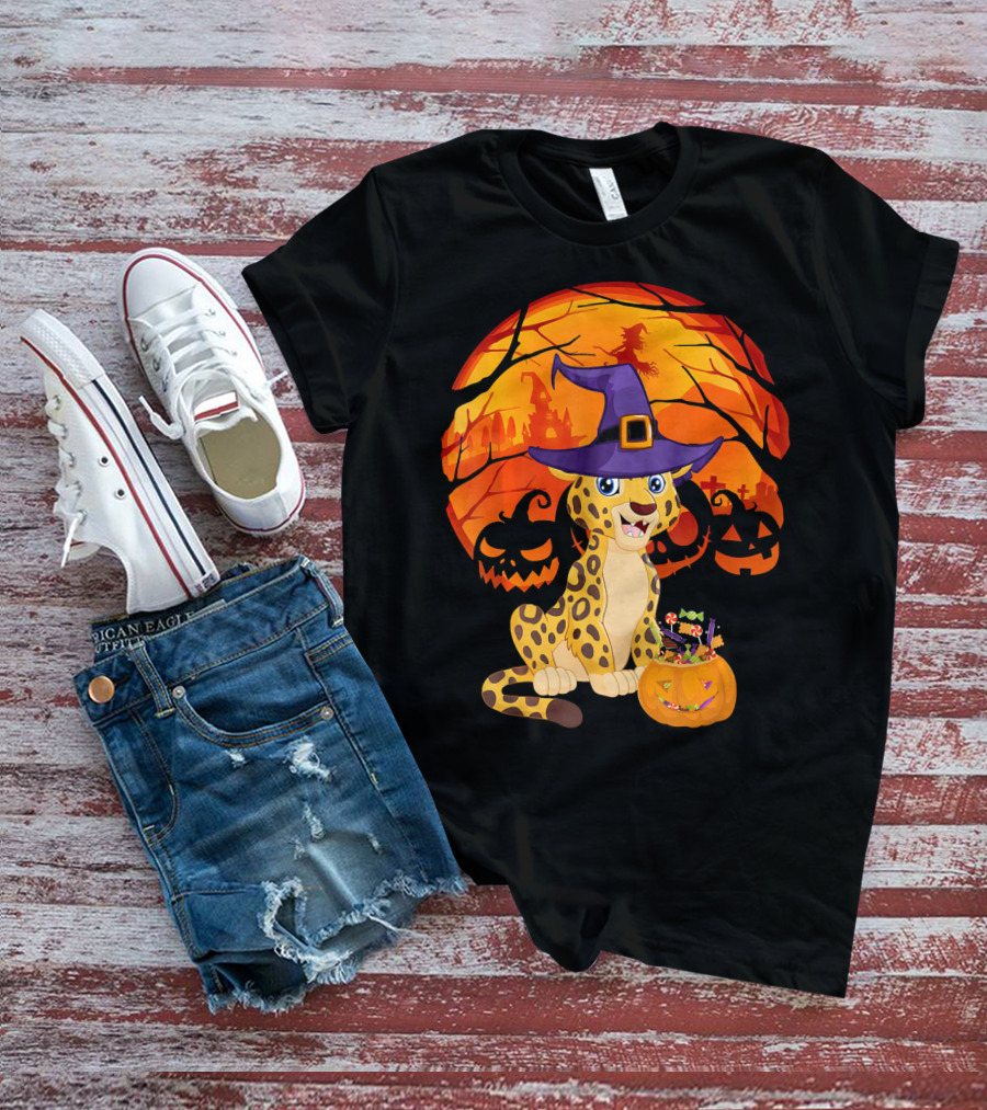Halloween Costume Leo Witch Hat Leopard Jack-o'-Lantern Moon Shadows T-Shirt
