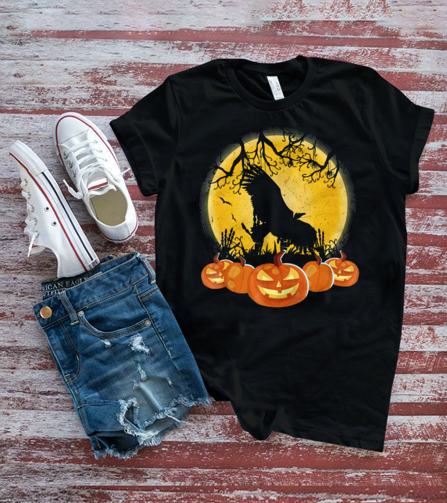 Vulture Silhouette With Pumpkins And Full Moon Halloween Scene T-Shirt