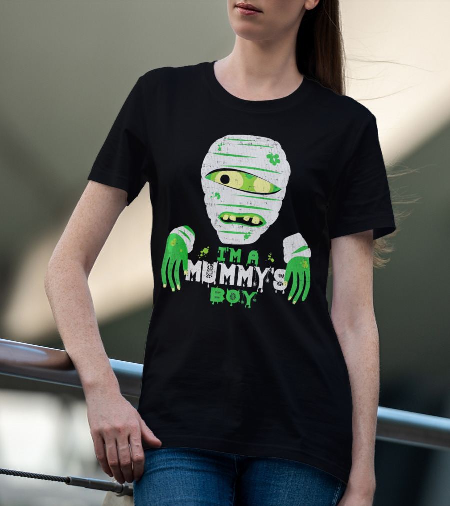 Creepy I'm A Mummy's Boy Green Cartoon Mummy Face And Hands T-Shirt