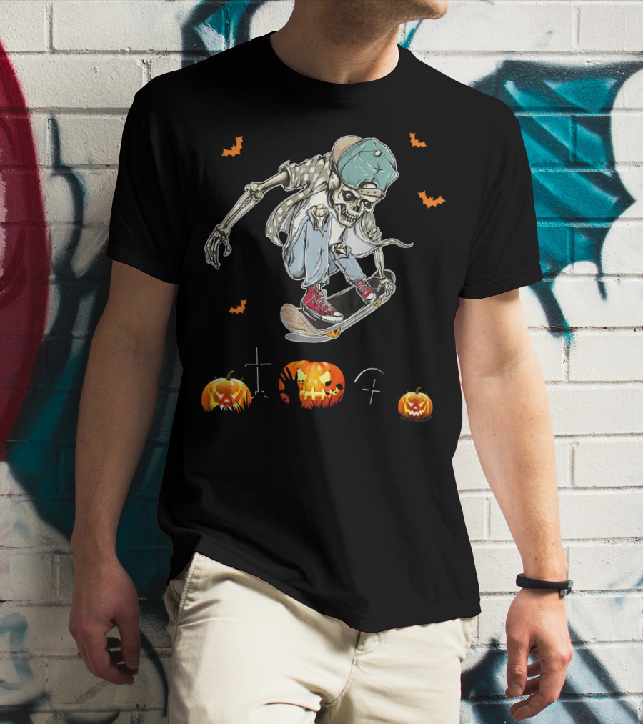 Zombie Skateboarding Teen Halloween Pumpkins And Bats T-Shirt
