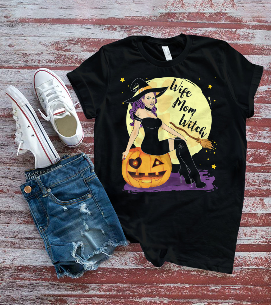 Wife Mom Witch Halloween Women Bro Pumpkin Moon Broomstick T-Shirt