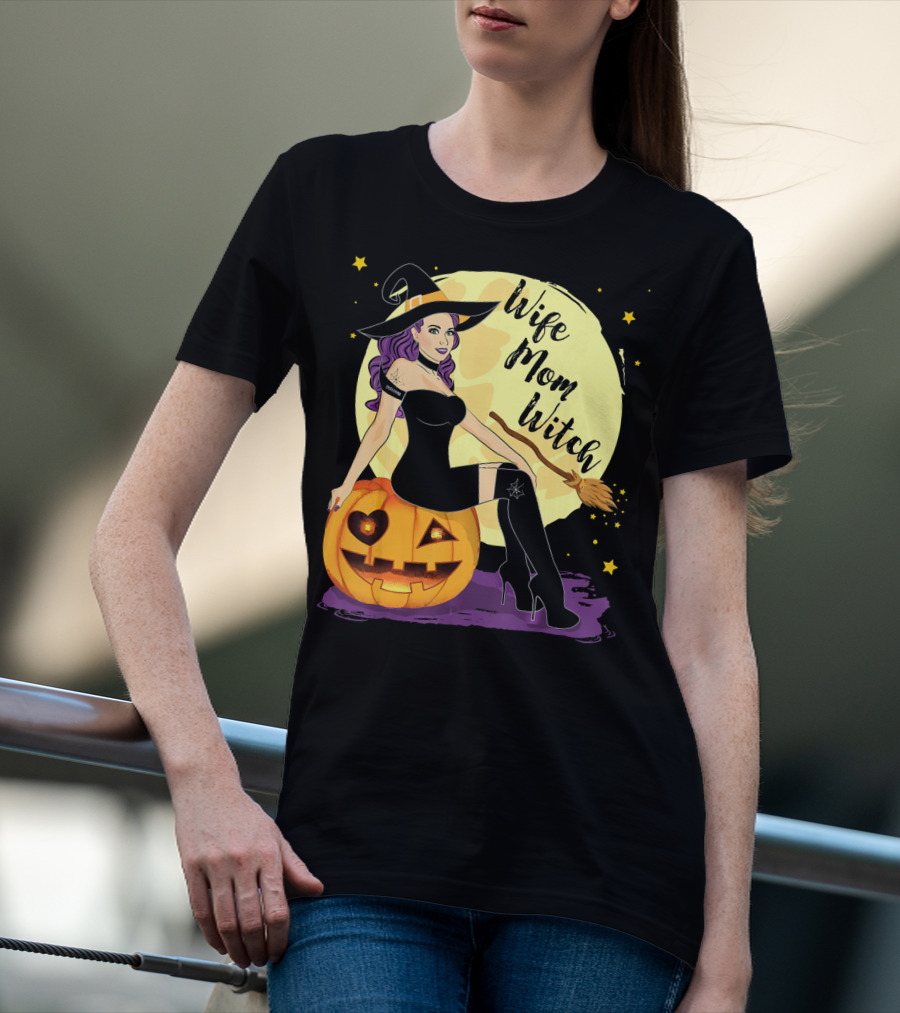 Wife Mom Witch Halloween Women Bro Pumpkin Moon Broomstick T-Shirt