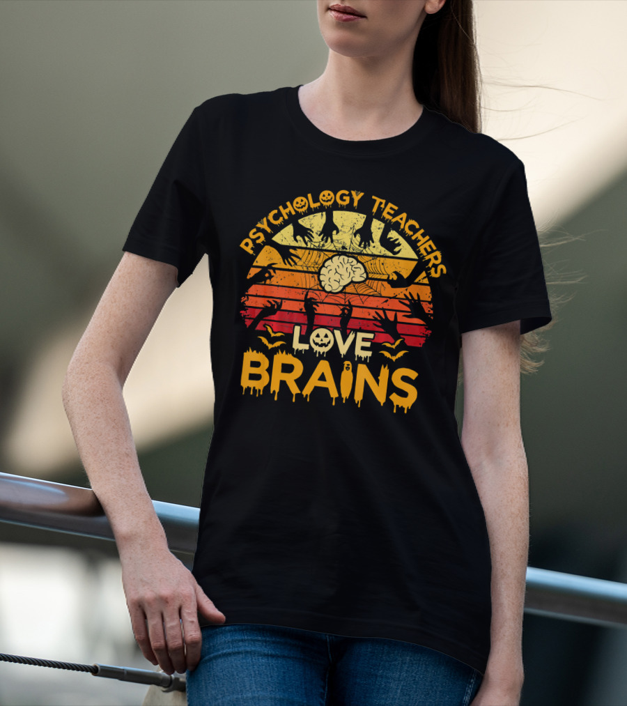 PSYCHOLOGY Teachers Love Brains Halloween Themed Retro T-Shirt
