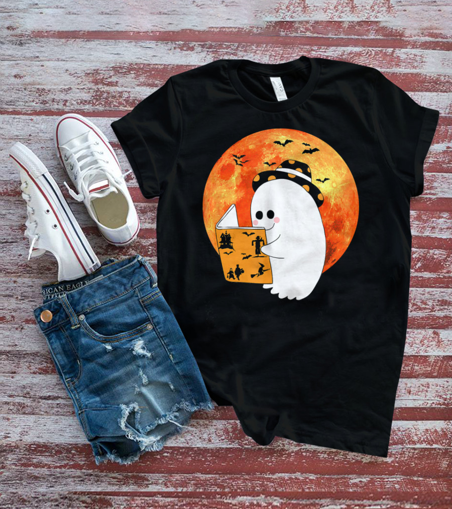 Halloween Ghost Reading Boo Books With Orange Moon And Bats T-Shirt