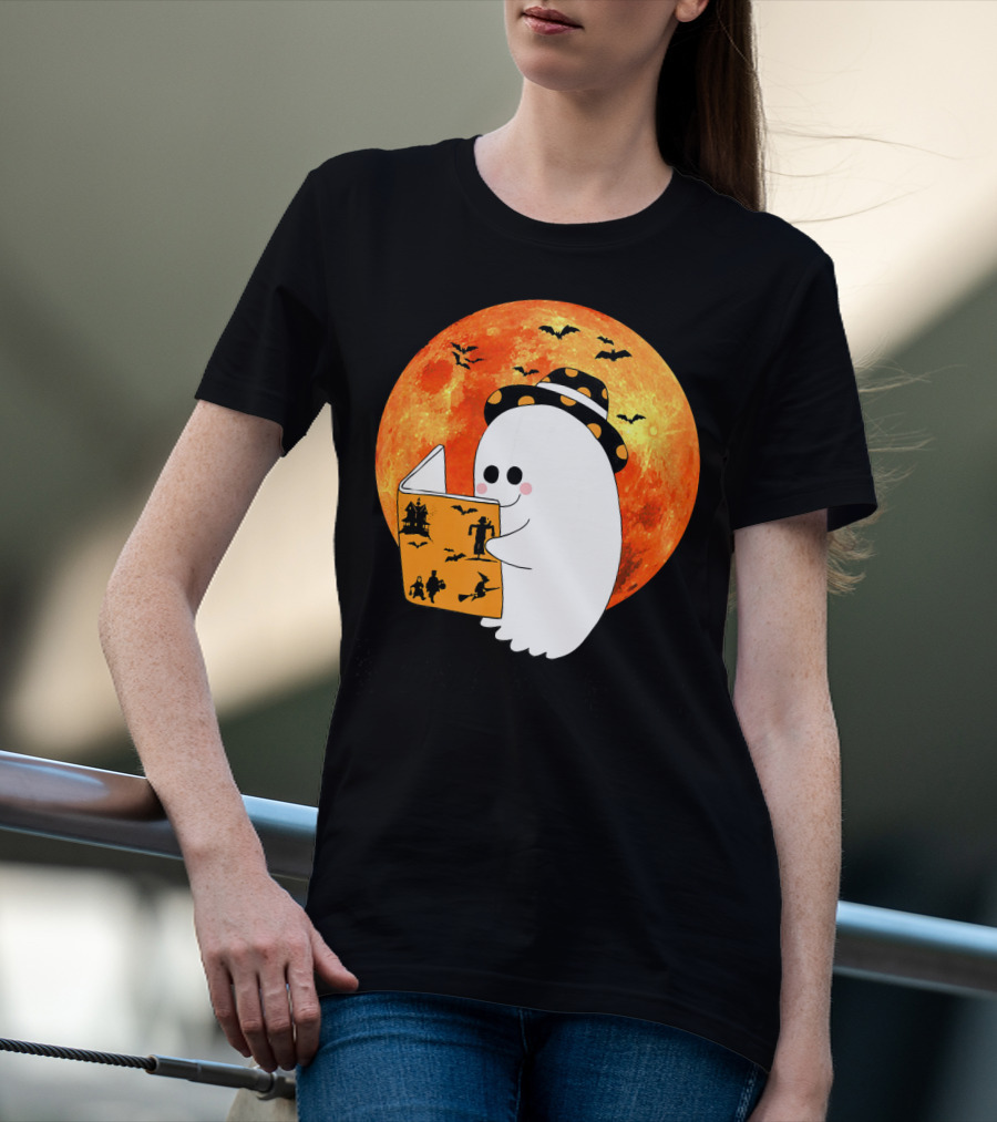 Halloween Ghost Reading Boo Books With Orange Moon And Bats T-Shirt
