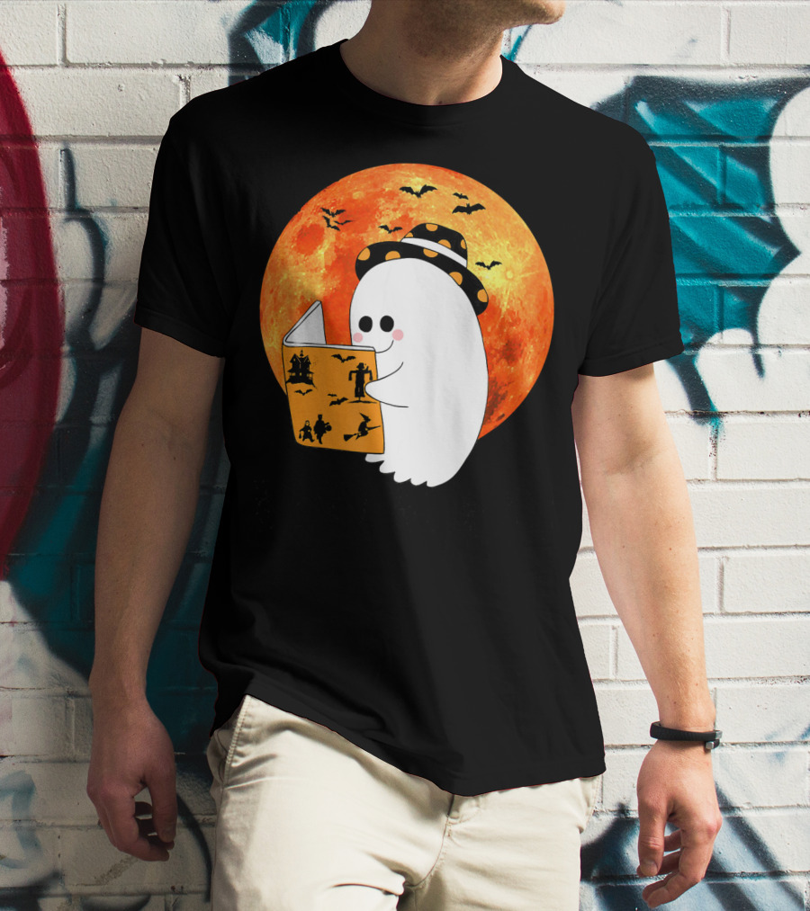 Halloween Ghost Reading Boo Books With Orange Moon And Bats T-Shirt