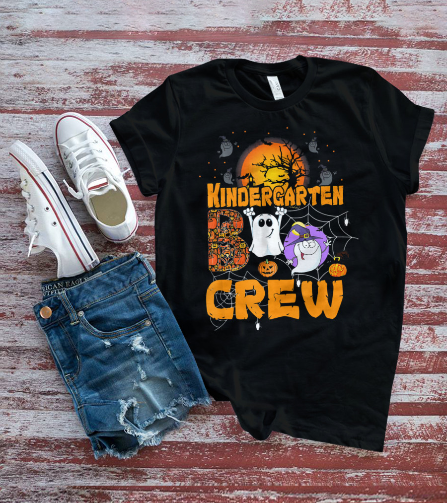 Kindergarten Boo Crew Halloween Teacher Ghosts Pumpkin Moon T-Shirt