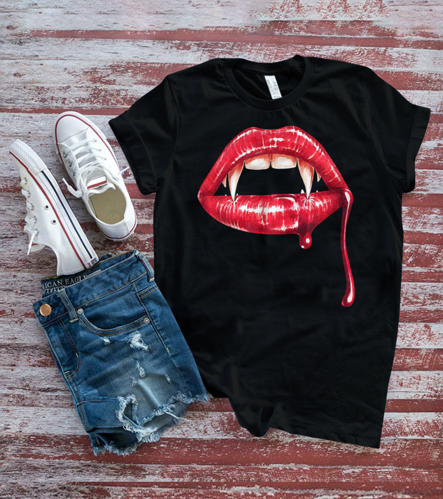 Awesome Vampire Fangs Lips With Blood Dripping Dracula T-Shirt