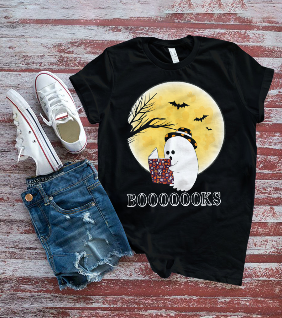 Booooooks Boo Ghost Reading Under The Full Moon Halloween T-Shirt