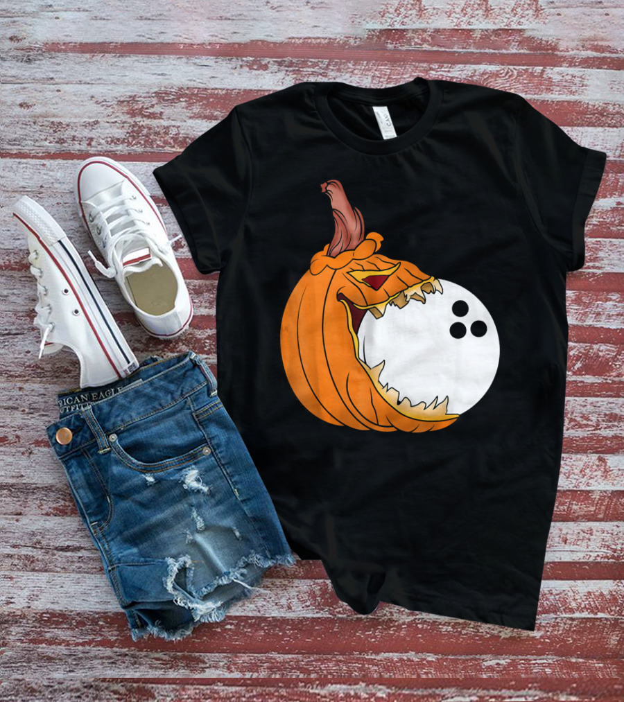 Pumpkin Carving Eating Bowling Ball Halloween Fun T-Shirt