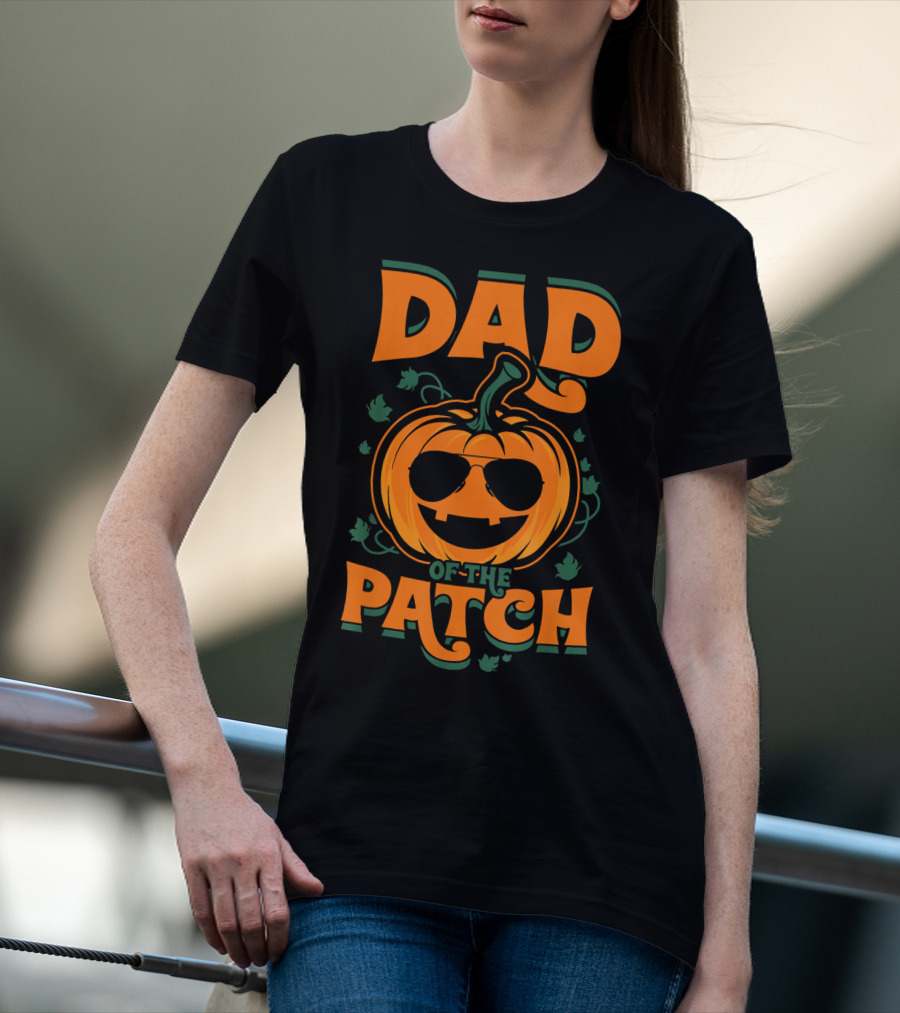 Dad Of The Patch Pumpkin Sunglasses Halloween Family Fun T-Shirt