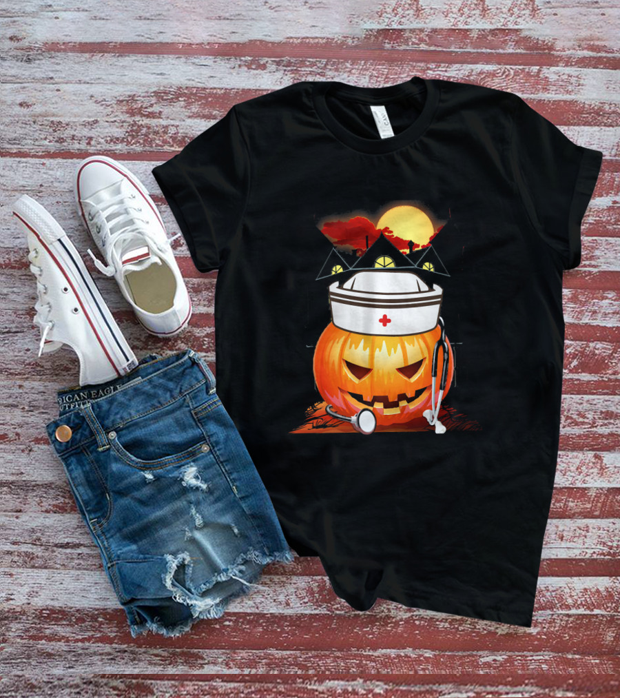 Nurse Pumpkin Halloween With Stethoscope And Haunted House T-Shirt