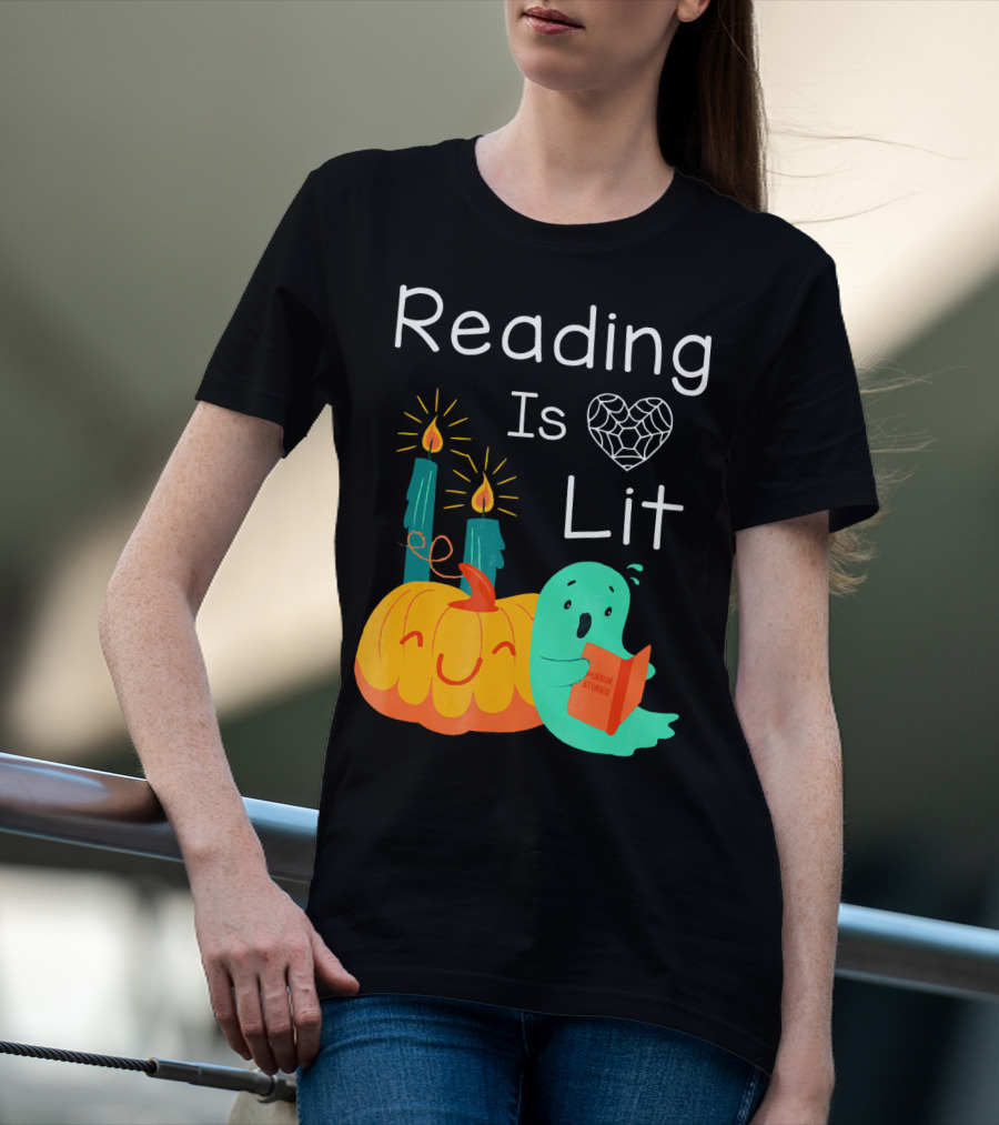 Reading Is Lit Teacher Librarian Halloween Costume Pumpkin Ghost Candles T-Shirt