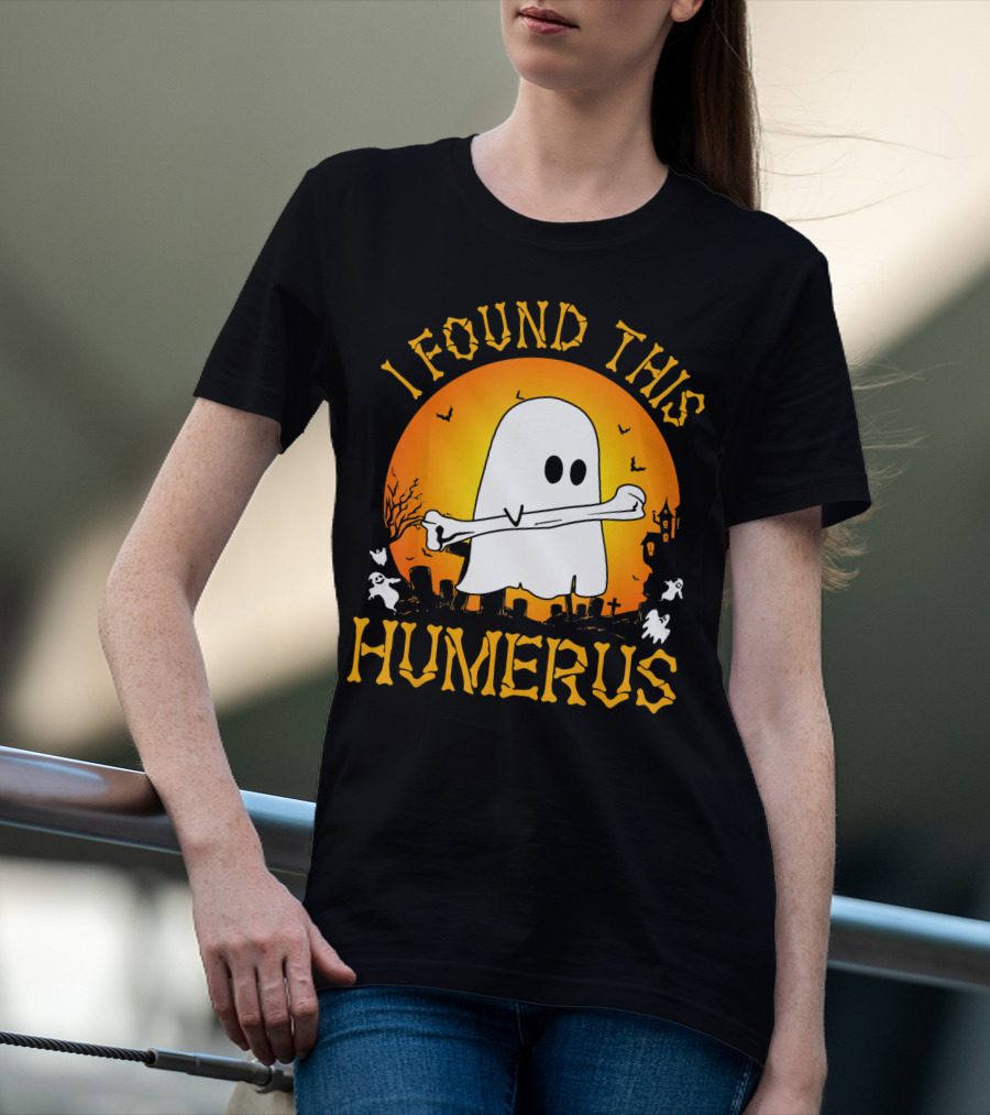 I Found This Humerus Halloween Ghost With Bone Spooky Graveyard Scene T-Shirt