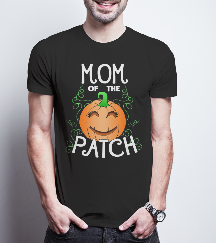 Mom Of The Patch Smiling Pumpkin With Green Vines T-Shirt