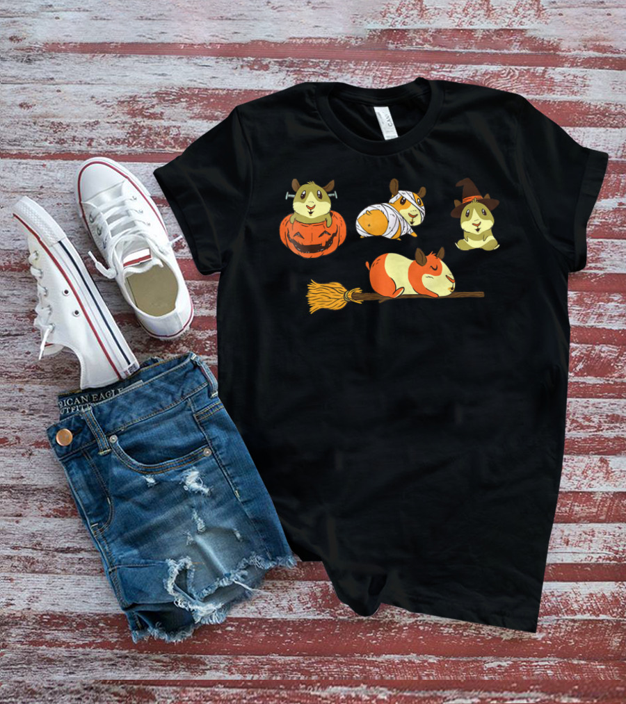 Funny Halloween Guinea Pigs With Witch And Pumpkin Costumes T-Shirt