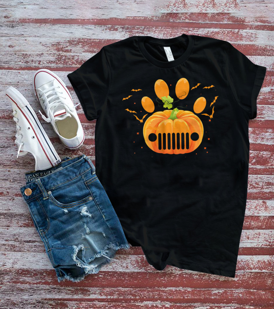 Jeep Pumpkin Dog Paw Halloween Bats Perfect T-Shirt