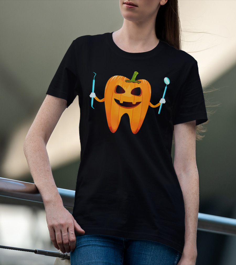 Halloween Tooth Pumpkin Holding Dental Tools T-Shirt
