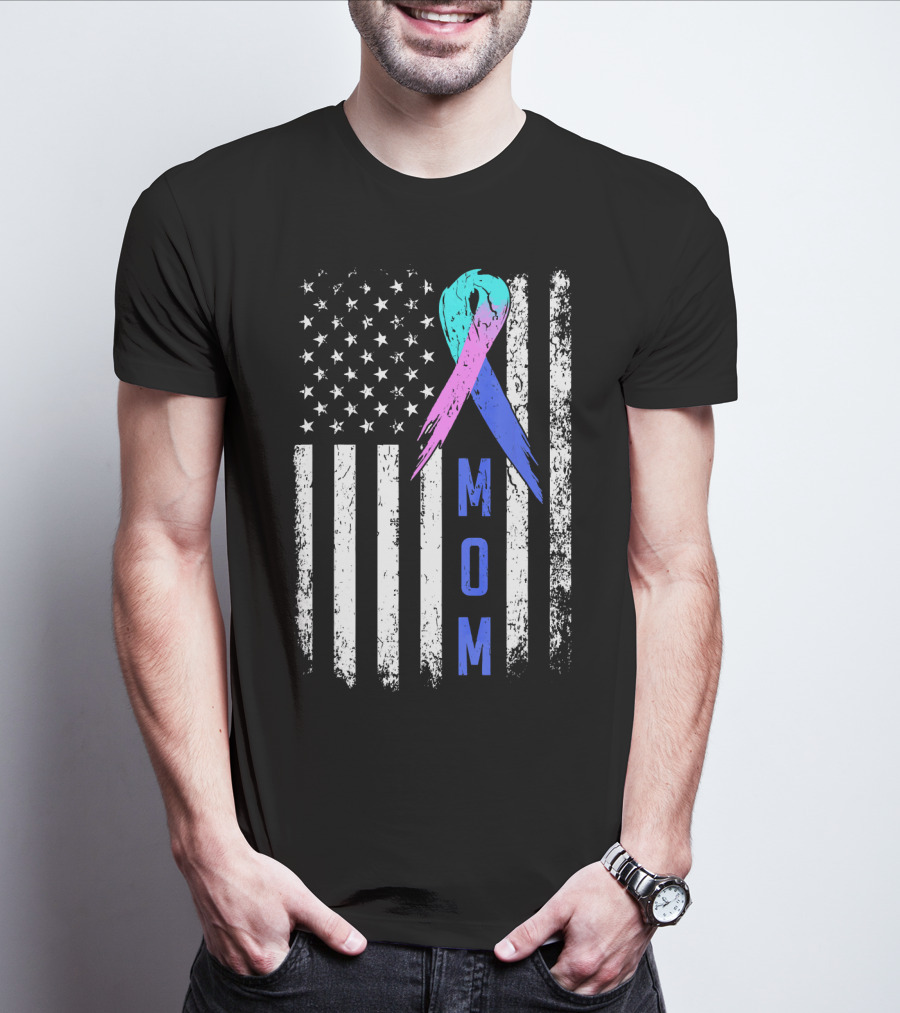 Mom American Flag Thyroid Cancer Awareness T-Shirt
