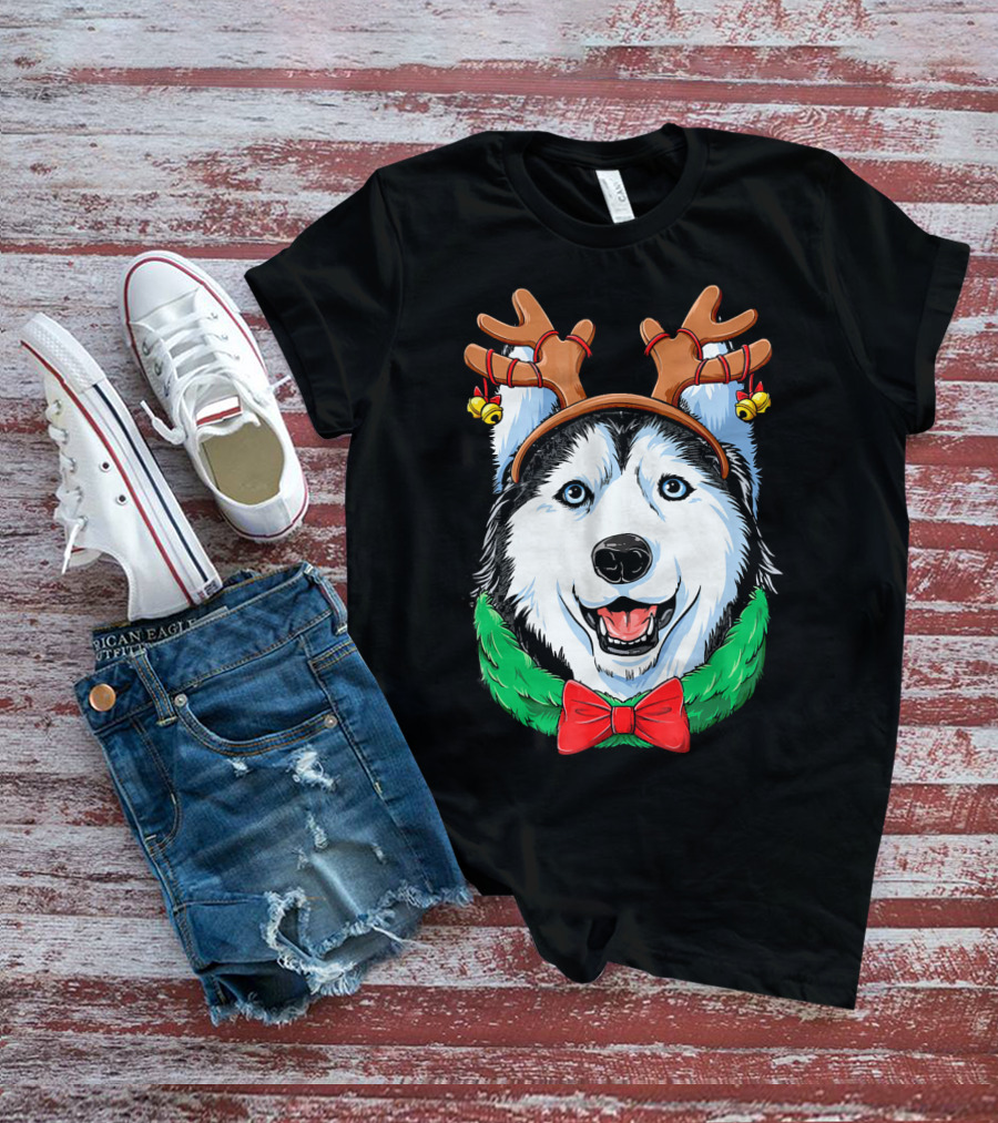 Siberian Husky With Reindeer Antlers Christmas Wreath Bow And Bells T-Shirt