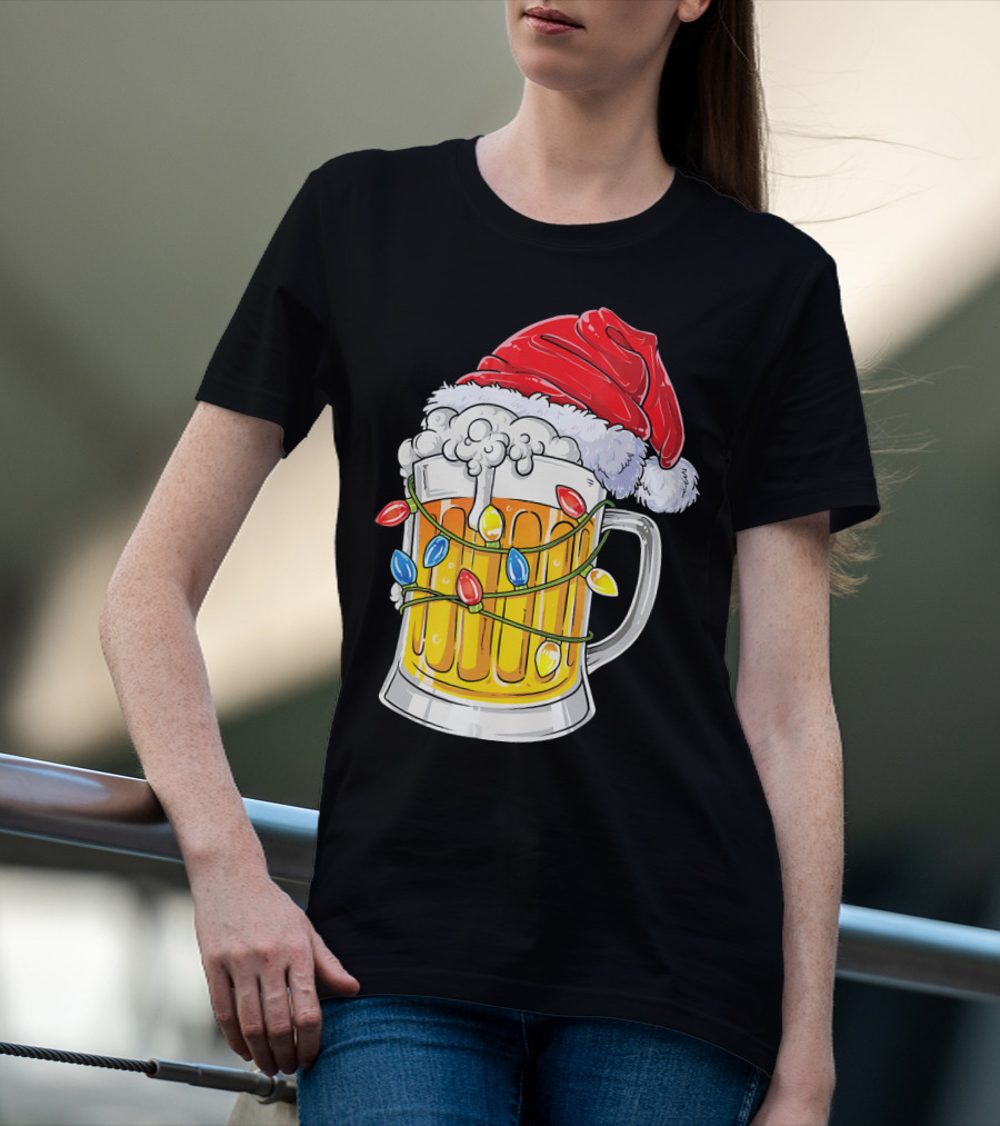 Beer Mug With Santa Hat And Christmas Lights T-Shirt