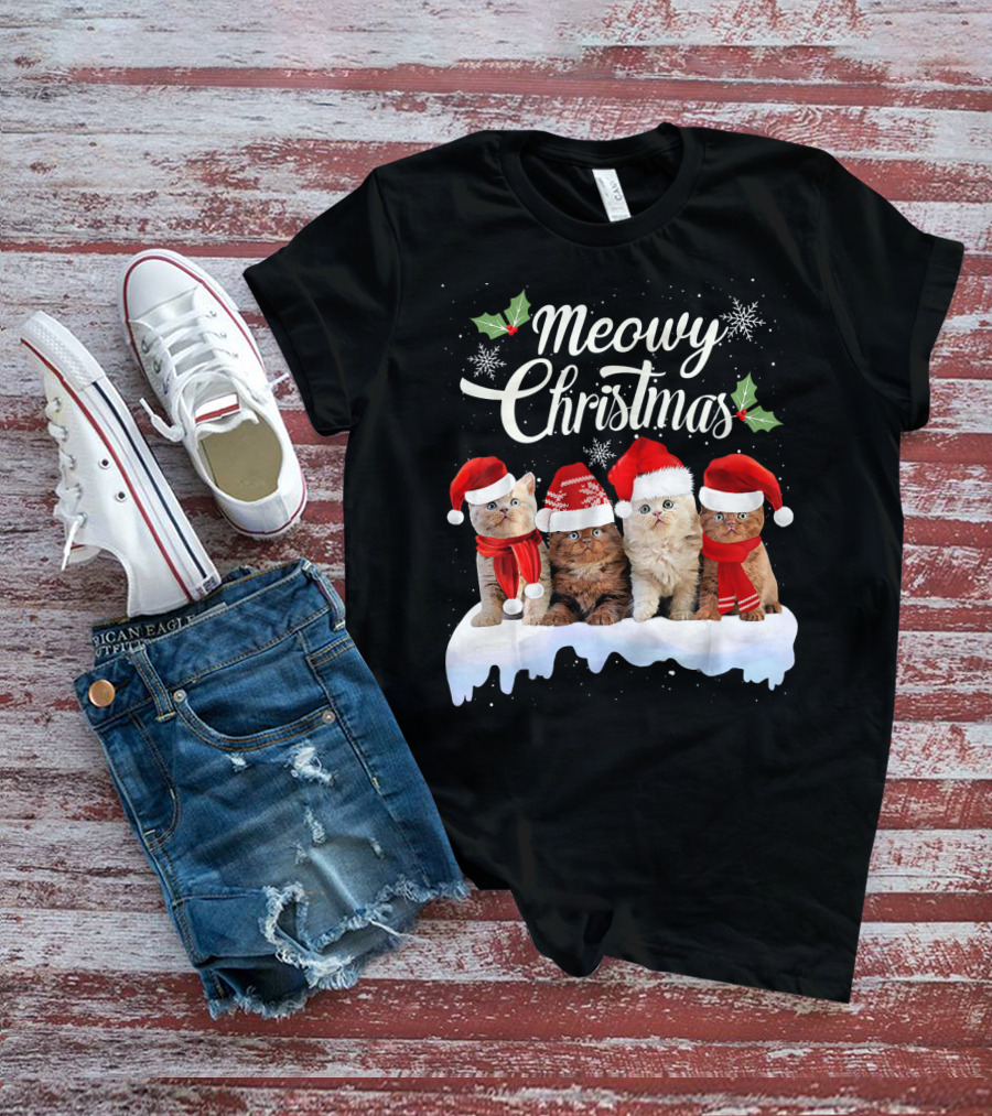 Meowy Christmas Kitten Cat Kitty Snowflake Santa Hat Holly T-Shirt