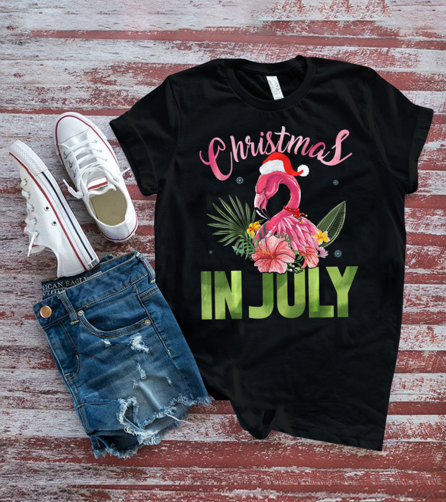 Christmas In July Cute Santa Hat Flamingo Summer T-Shirt