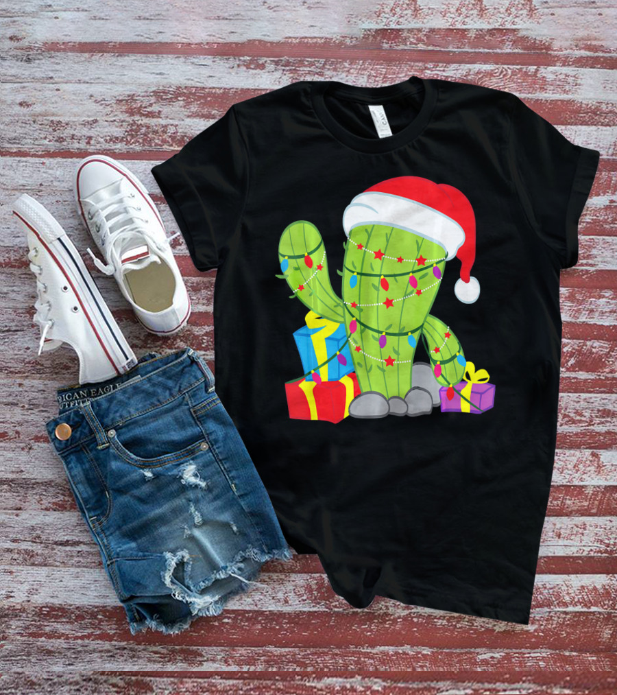 Cactus Tree Santa Hat Christmas Presents Mexican T-Shirt