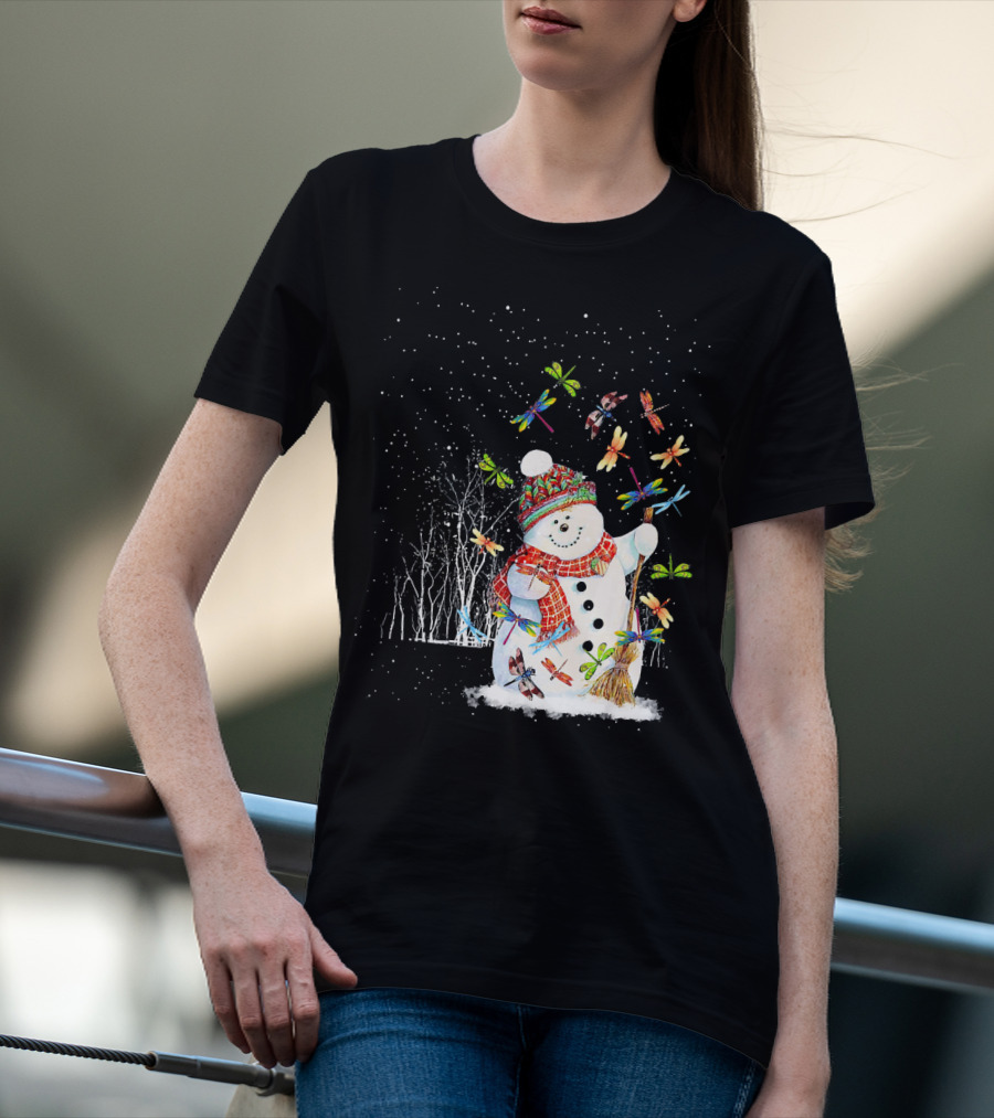 Merry Christmas Dragonfly Snowman In Winter Scene T-Shirt