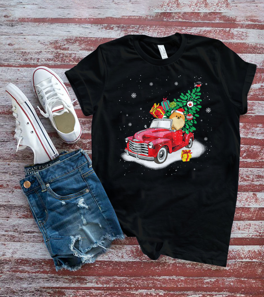 Pomeranian With Christmas Tree And Gifts In Red Truck Snow Scene T-Shirt