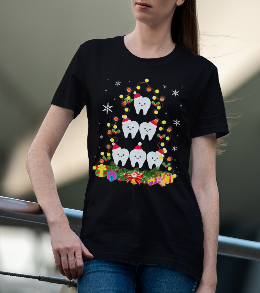 Dental Christmas Tree With Lighted Tooth Ornaments And Festive Gifts T-Shirt