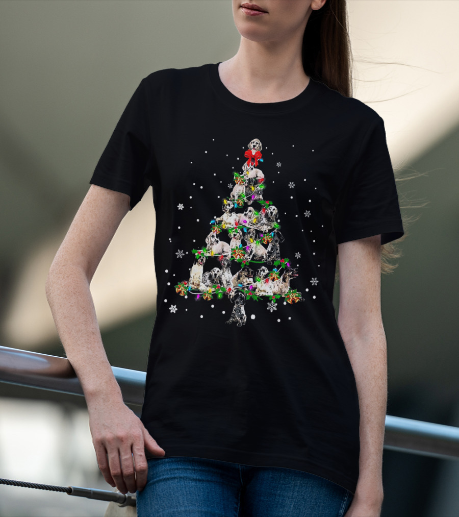 English Setter Dog Christmas Tree With Snowflakes And Holiday Decorations T-Shirt