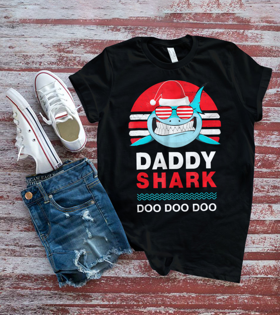Daddy Shark Doo Doo Doo Christmas Santa Hat Family T-Shirt