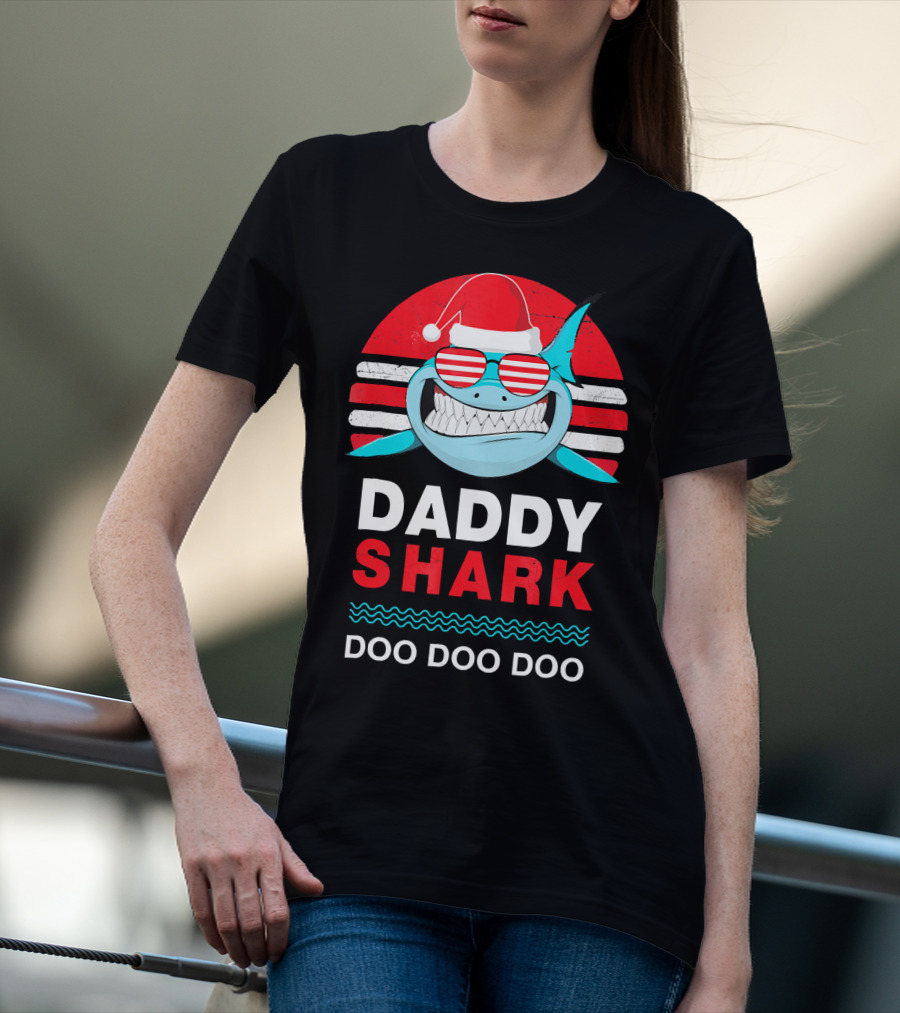 Daddy Shark Doo Doo Doo Christmas Santa Hat Family T-Shirt