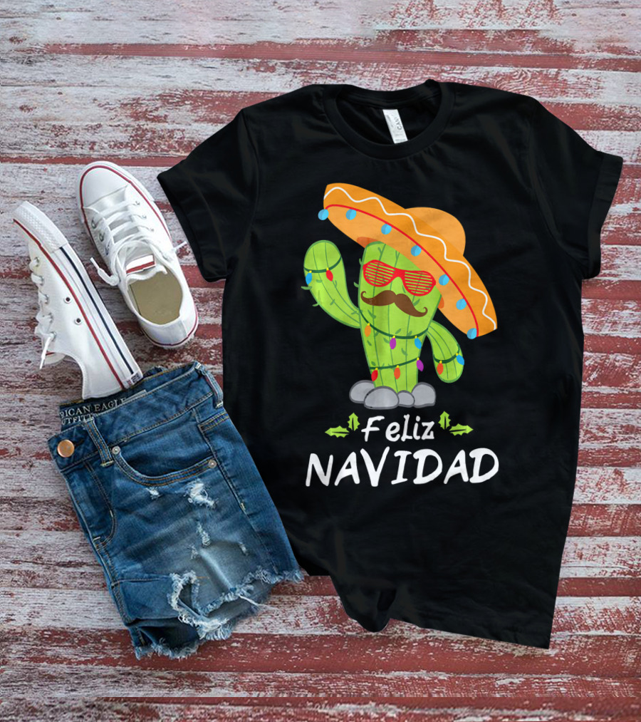 Feliz Navidad Cactus Mexican Tree Christmas Sombrero Lights T-Shirt