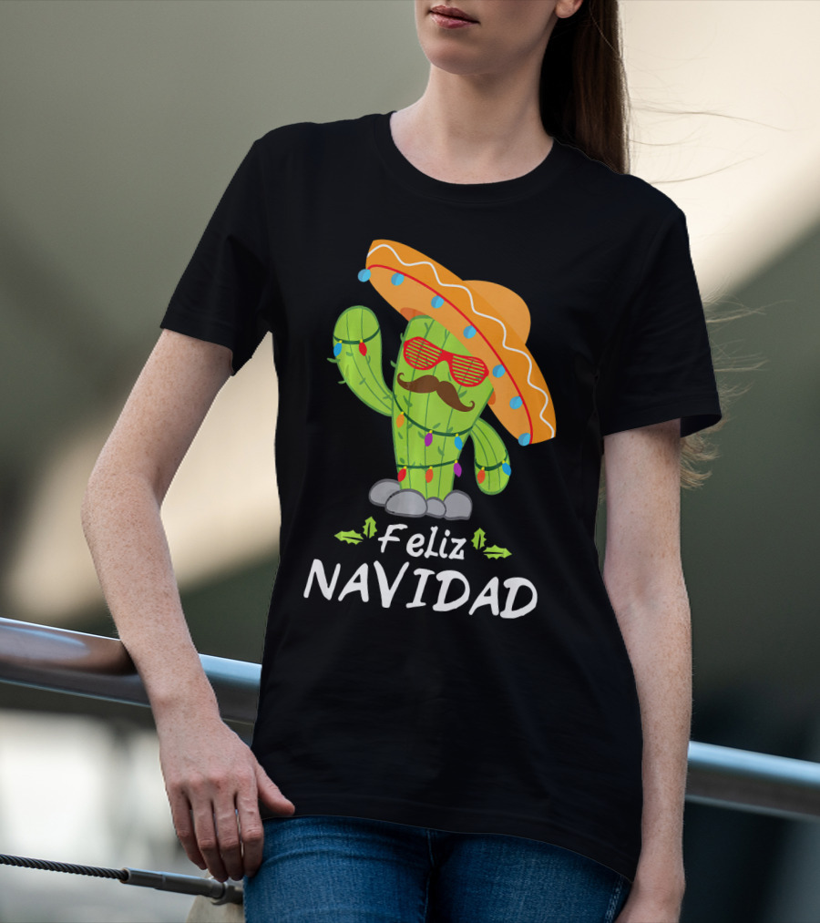 Feliz Navidad Cactus Mexican Tree Christmas Sombrero Lights T-Shirt
