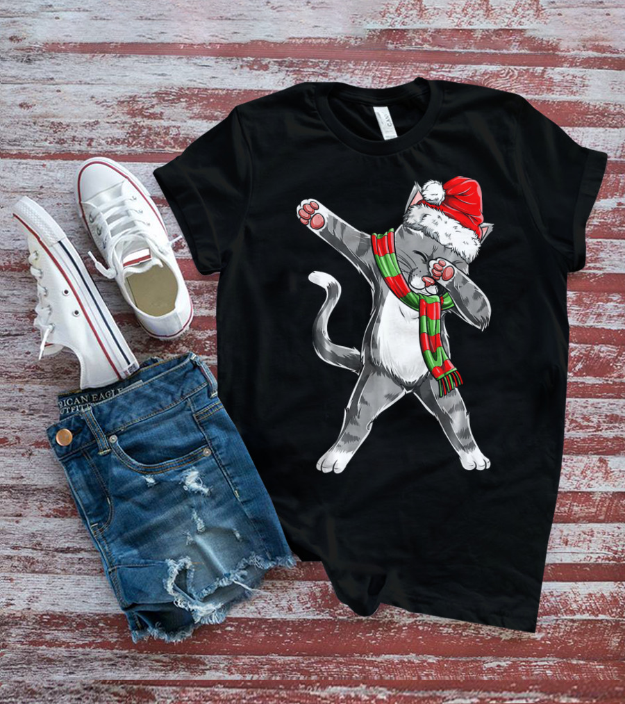 Dabbing Cat Santa Christmas Kids Bo Kitty Santa Hat Green Red Scarf T-Shirt
