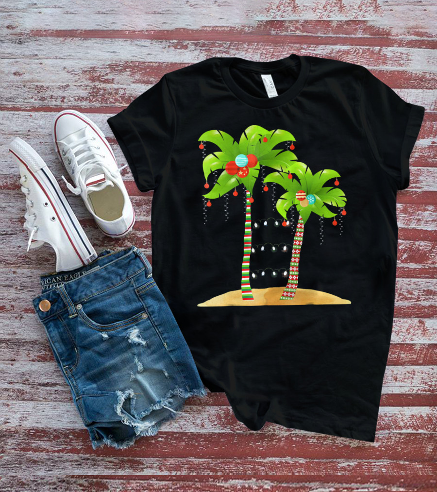 Christmas Tree Palm Mele Kalikimaka Palm Trees With Ornaments And Lights T-Shirt