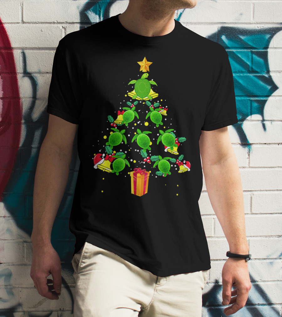 Sea Turtle Christmas Tree With Star Hat And Gift Box T-Shirt